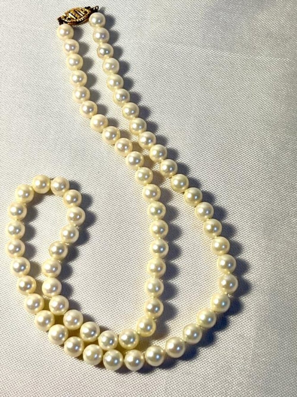 Vintage Pearl Necklace with Gold-Tone Filigree Clasp - SB5D3